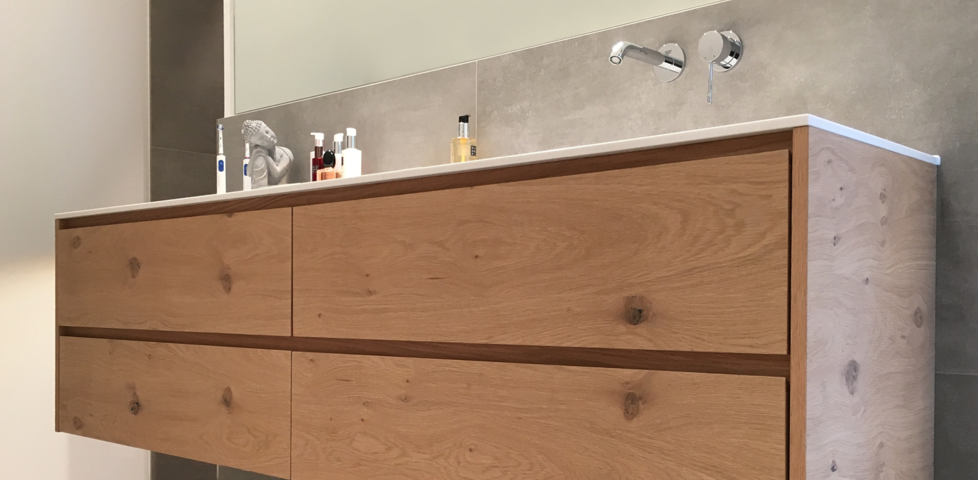 Maßgefertigter Badezimmerschrank