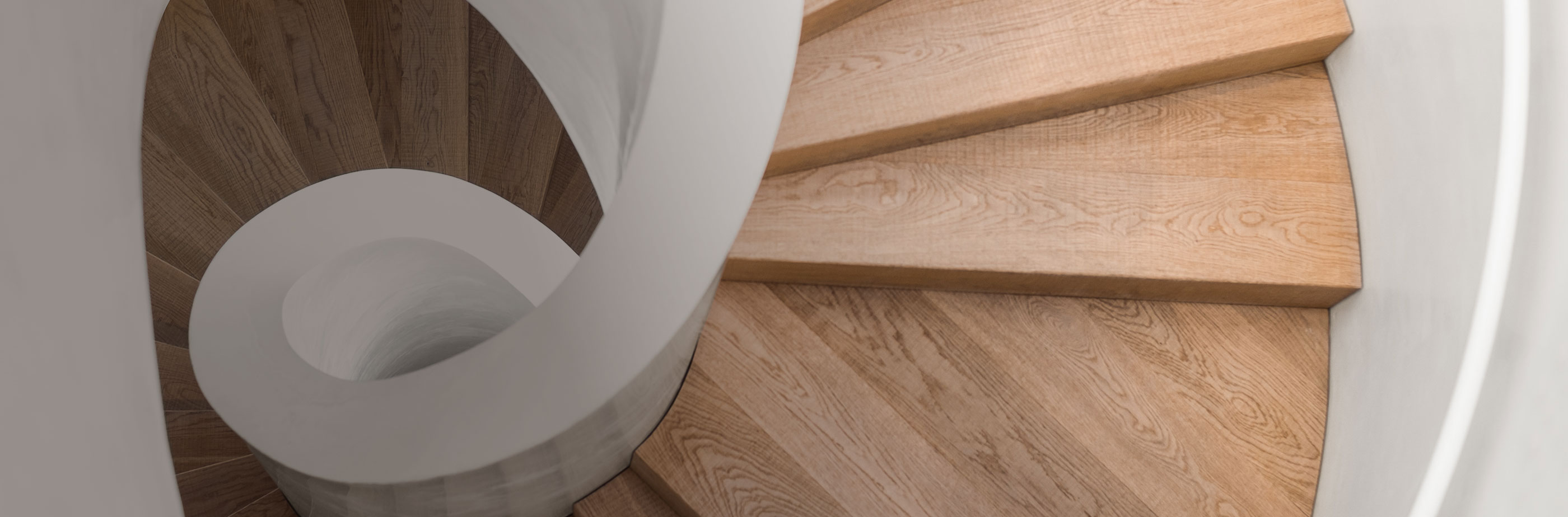 Treppe und Innenausbau aus Holz